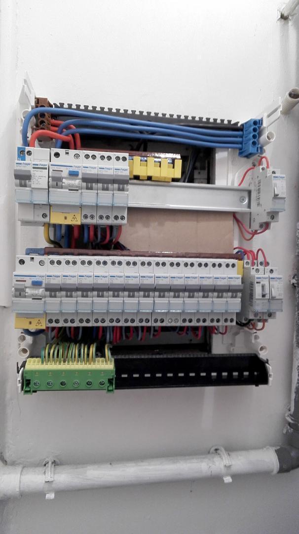 Entreprise remise aux normes électriques Mâcon