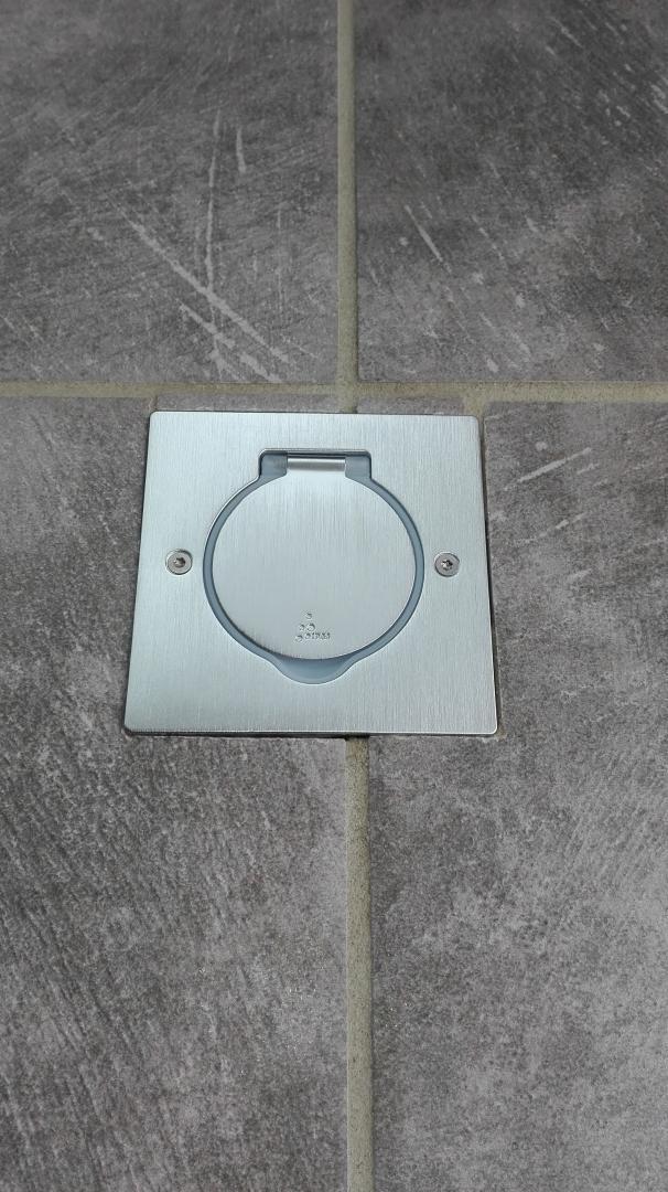 Un électricien professionnel à Mâcon